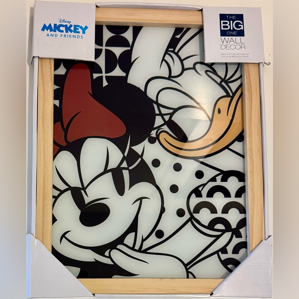 The Big One® Disney's Minnie Mouse Wood Framed WAll Decor